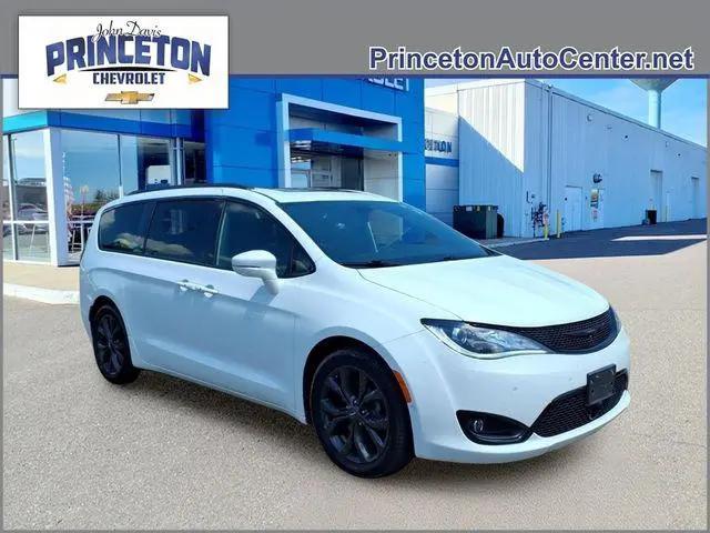 2019 Chrysler Pacifica Limited for sale in Princeton, MN