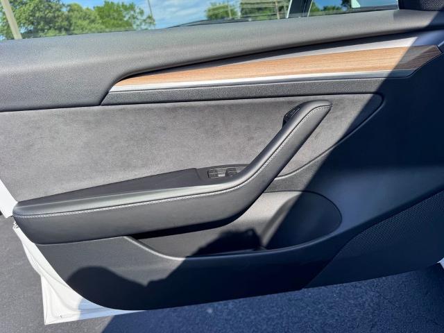 2021 Tesla Model 3 Standard Range Plus Rear-Wheel Drive