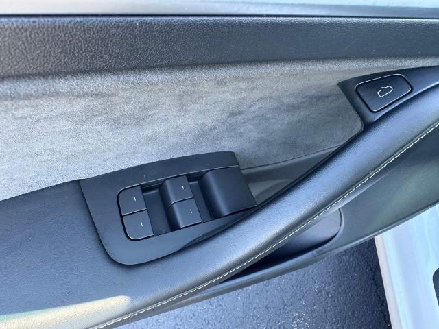 2021 Tesla Model 3 Standard Range Plus Rear-Wheel Drive