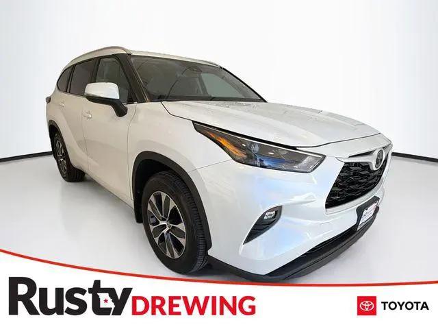 2026 Toyota Highlander XLE for sale in Jefferson City, MO