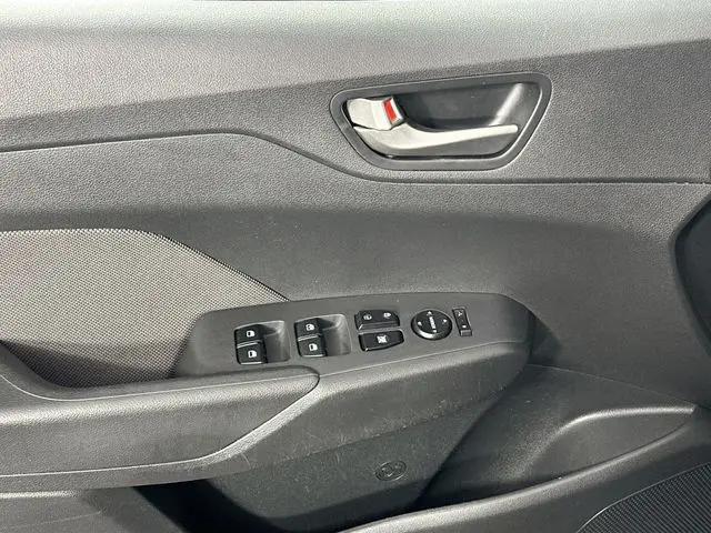 2022 Hyundai Accent Limited