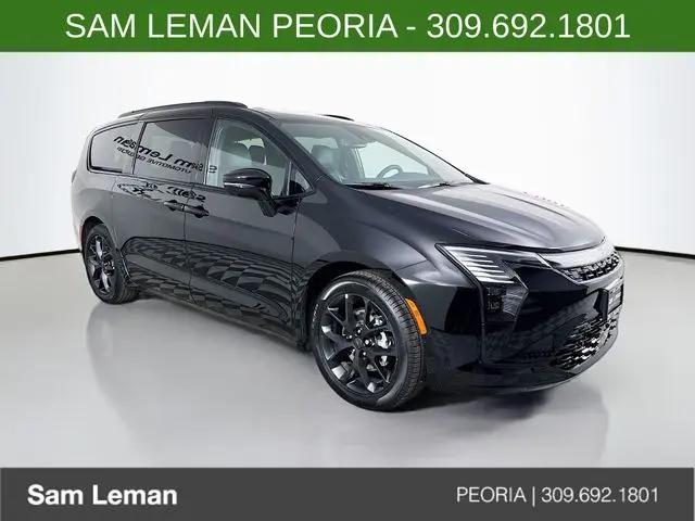 2027 Chrysler Pacifica Limited for sale in Peoria, IL