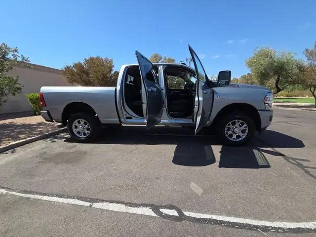 2024 Ram 2500 Laramie Crew Cab 4x4 64 Box