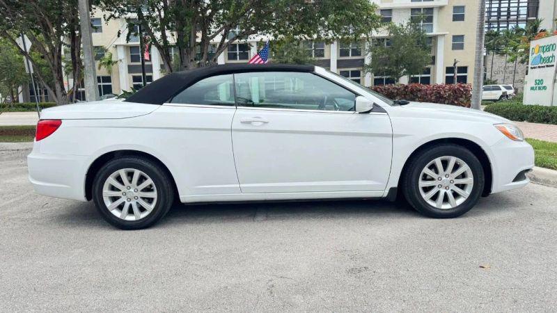 2011 Chrysler 200 Touring
