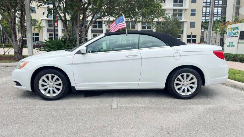 2011 Chrysler 200 Touring