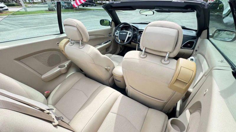 2011 Chrysler 200 Touring