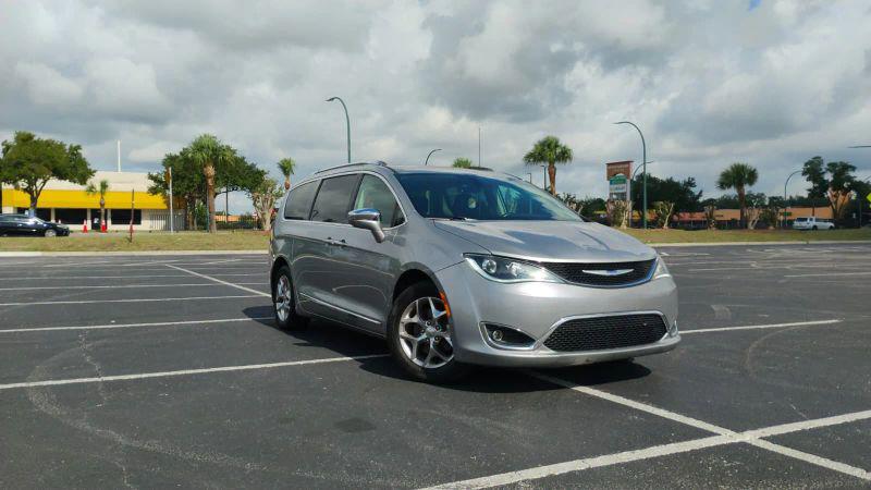 2018 Chrysler Pacifica Limited for sale in Orlando, FL