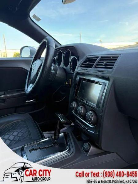 2013 Dodge Challenger SXT
