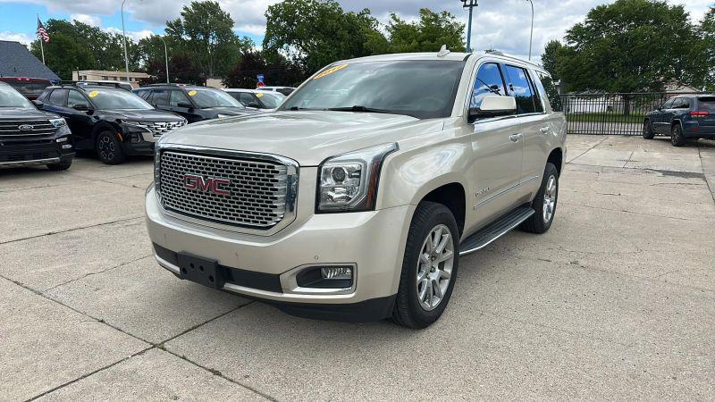 2017 GMC Yukon Denali for sale in Taylor, MI
