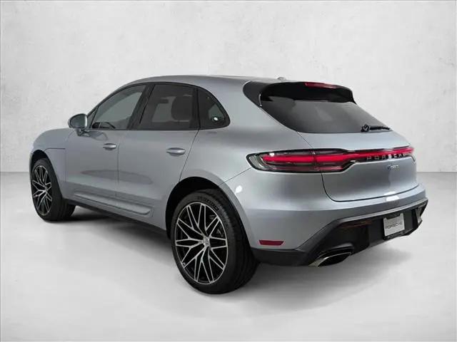 2025 Porsche Macan T