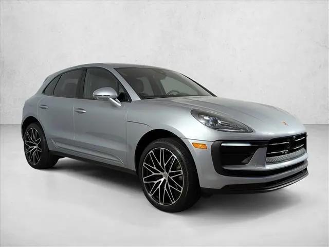 2025 Porsche Macan T