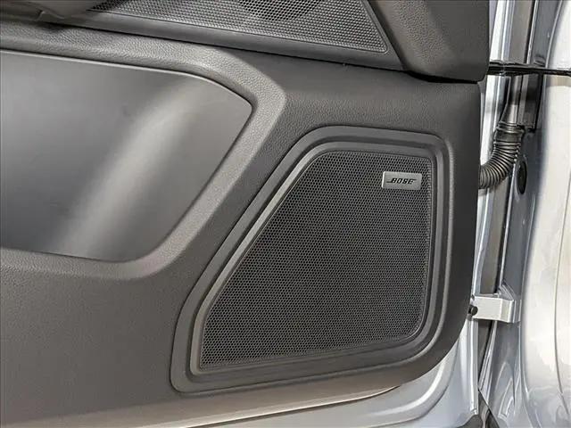 2025 Porsche Macan T