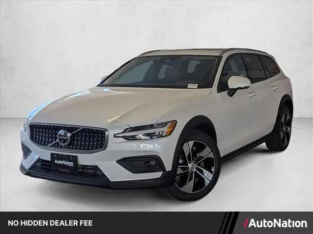 2026 Volvo V60 Cross Country Plus, B5 AWD Gas mild hybrid for sale in San Jose, CA