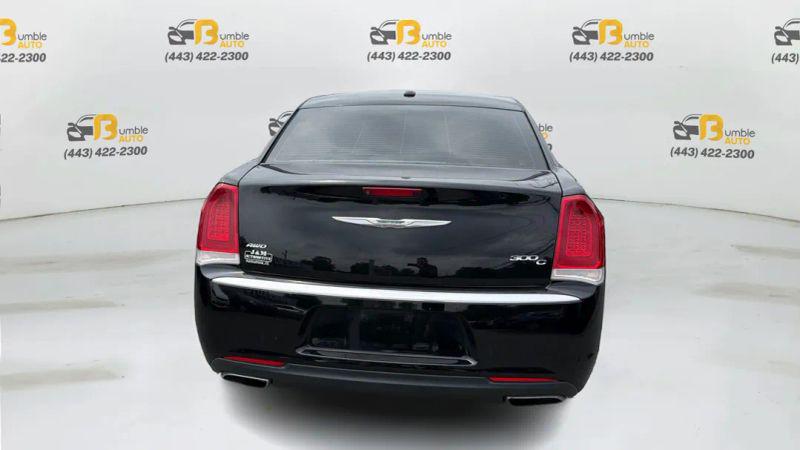 2017 Chrysler 300 C Platinum