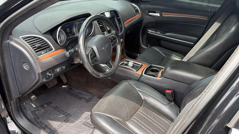 2017 Chrysler 300 C Platinum