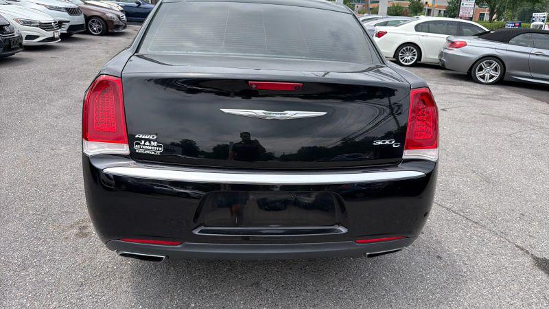 2017 Chrysler 300 C Platinum