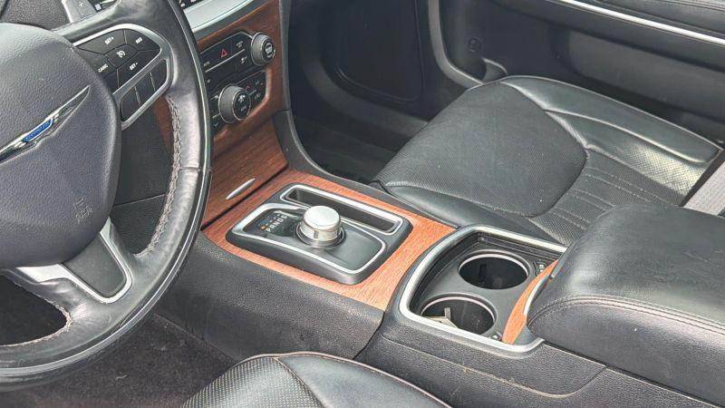 2017 Chrysler 300 C Platinum