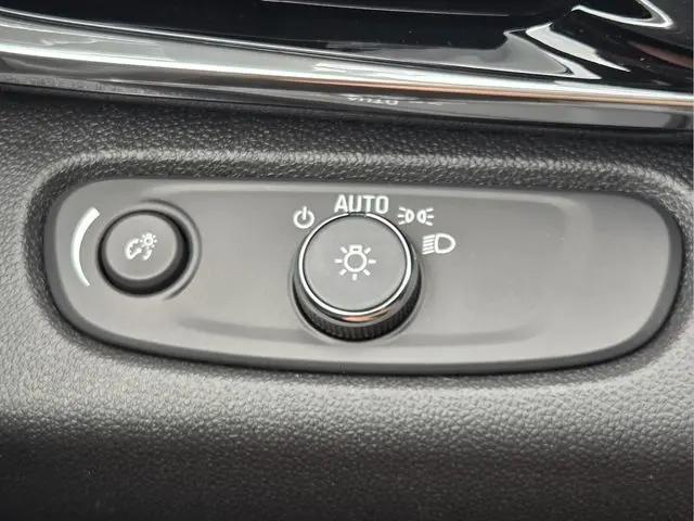2026 Buick NV Sport Touring FWD