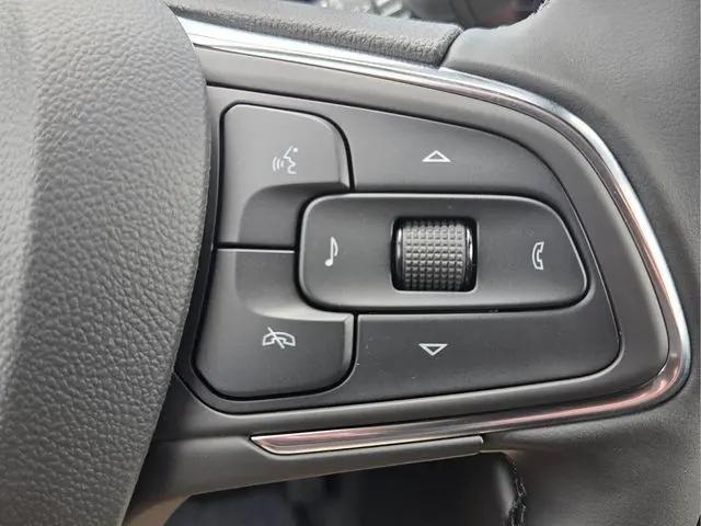 2026 Buick NV Sport Touring FWD