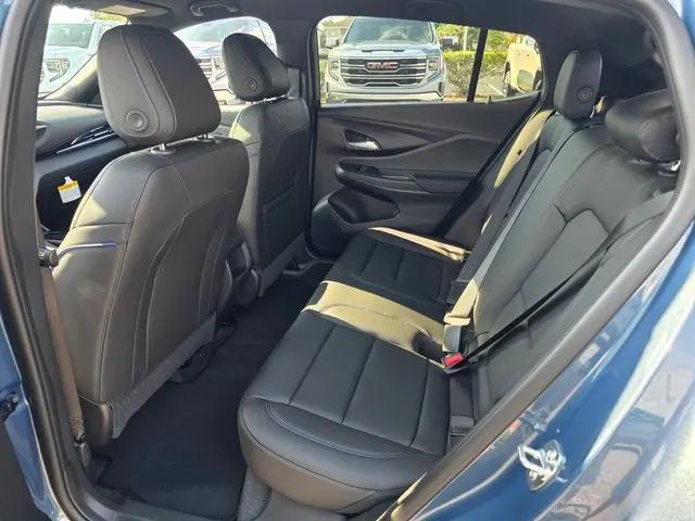 2026 Buick NV Sport Touring FWD