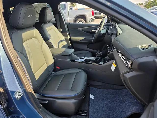 2026 Buick NV Sport Touring FWD