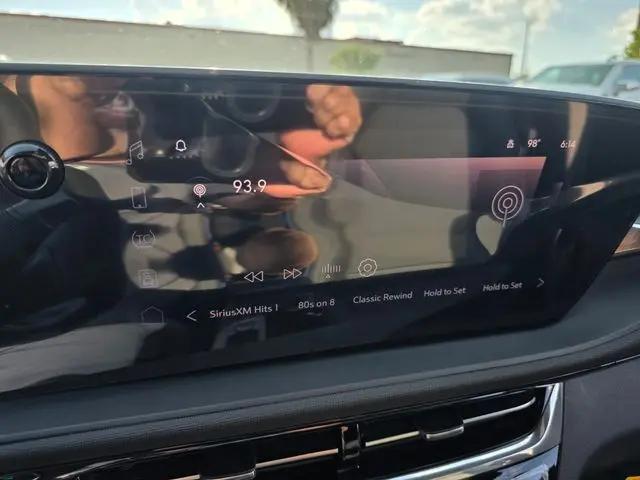 2026 Buick NV Sport Touring FWD