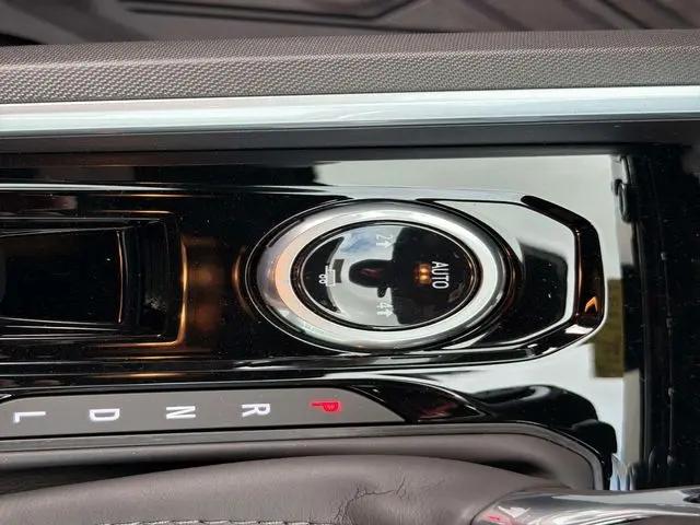2026 Chevrolet Colorado LT, 4WD