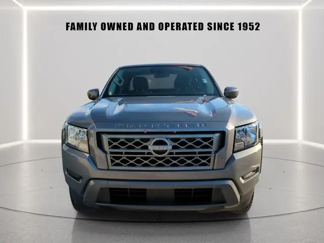 2024 Nissan Frontier Crew Cab SV 4x2