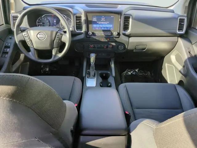 2024 Nissan Frontier Crew Cab SV 4x2