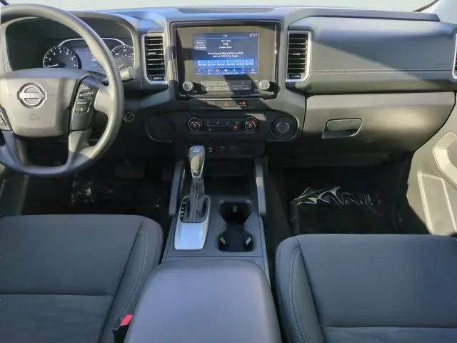 2024 Nissan Frontier Crew Cab SV 4x2