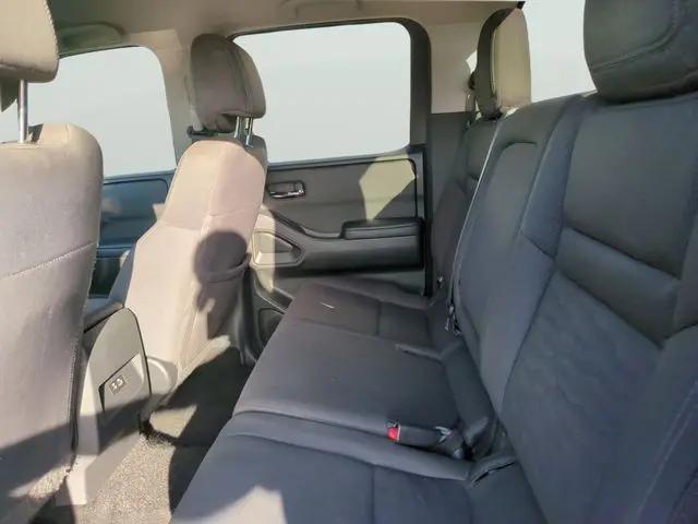 2024 Nissan Frontier Crew Cab SV 4x2