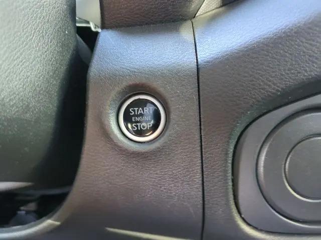 2024 Nissan Frontier Crew Cab SV 4x2