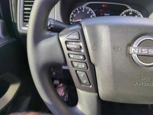 2024 Nissan Frontier Crew Cab SV 4x2