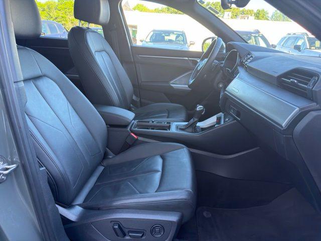2025 Audi Q3 Premium 45 TFSI S line quattro Tiptronic