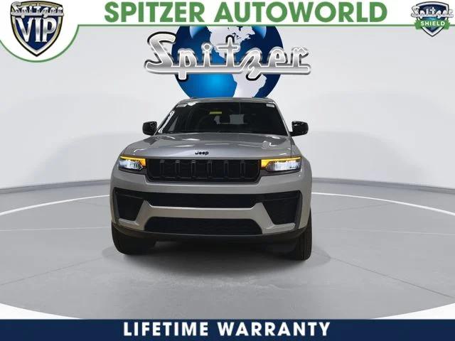 2026 Jeep Grand Cherokee L GRAND CHEROKEE L LAREDO ALTITUDE 4X4