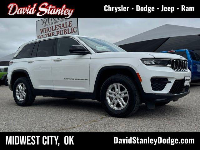 2023 Jeep Grand Cherokee Laredo 4x2 for sale in Midwest City , OK