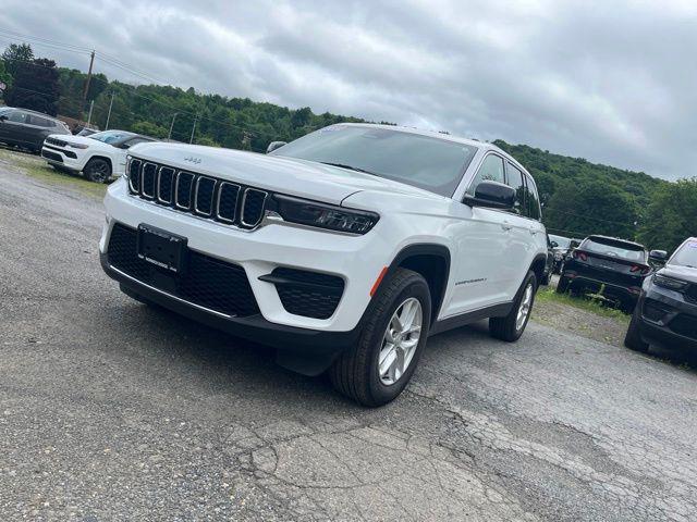 2025 Jeep Grand Cherokee Laredo X 4x4 for sale in Norwich, NY