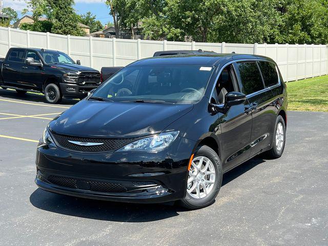 2027 Chrysler Pacifica PACIFICA LX