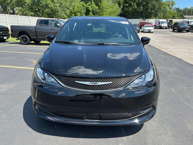 2027 Chrysler Pacifica PACIFICA LX