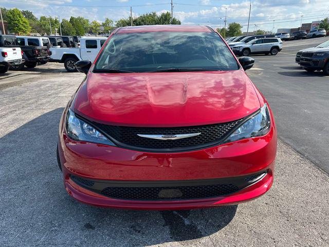 2027 Chrysler Pacifica PACIFICA LX