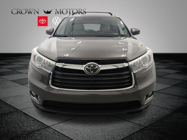 Used 2015 Toyota Highlander Limited with VIN 5TDDKRFH2FS073714 for sale in Holland, MI