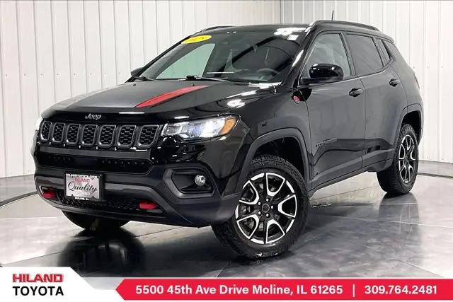 2025 Jeep Compass Trailhawk 4x4 for sale in Moline, IL