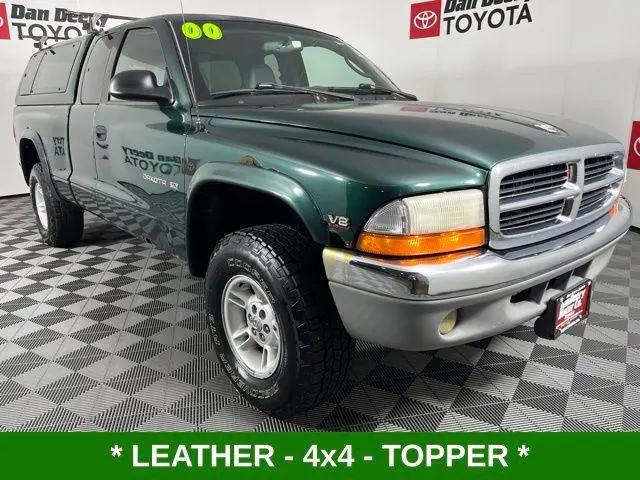 2000 Dodge Dakota Club Cab 4WD for sale in Cedar Falls, IA