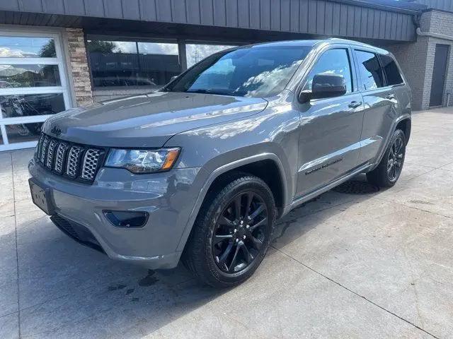 2020 Jeep Grand Cherokee Altitude 4x4 for sale in Somerset, WI