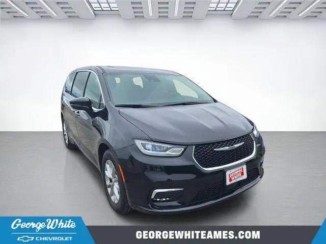 2026 Chrysler Pacifica Limited for sale in Ames, IA