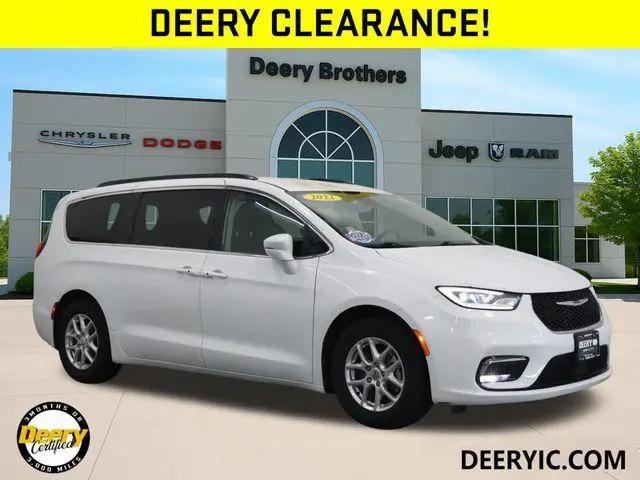 2022 Chrysler Pacifica Touring L for sale in Iowa City, IA