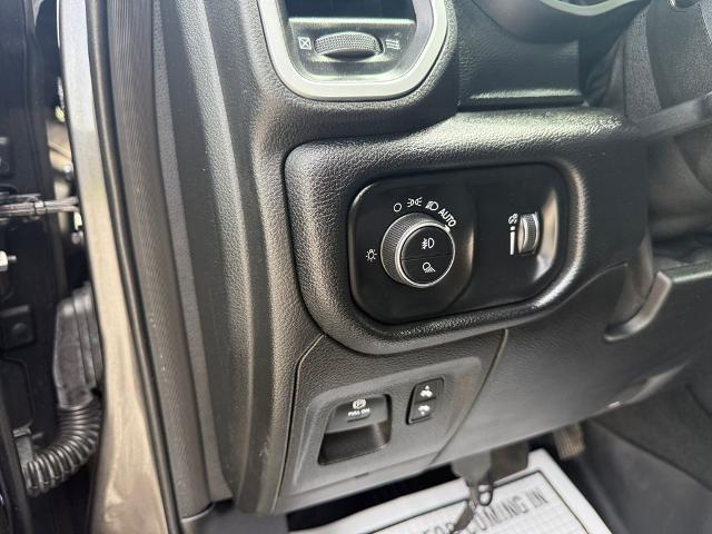 2021 Ram 1500 Big Horn Crew Cab 4x4 5'7" Box