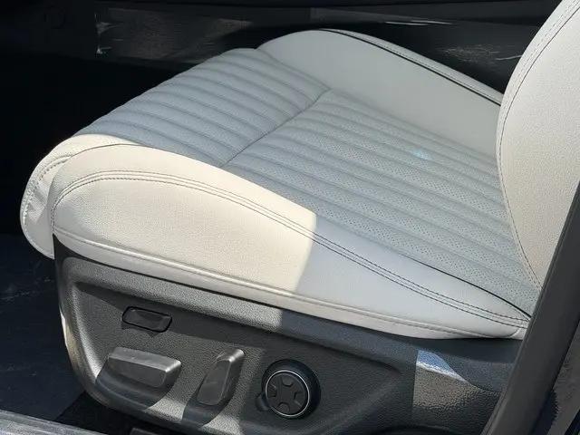 2026 Genesis G70 3.3T AWD Sport Prestige