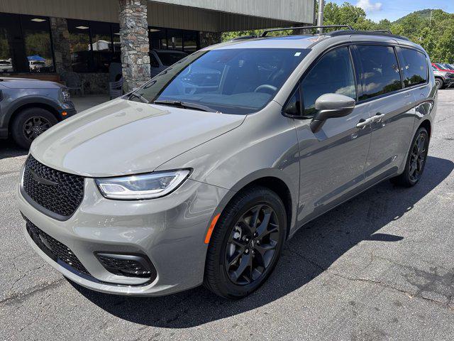 2023 Chrysler Pacifica Touring L AWD