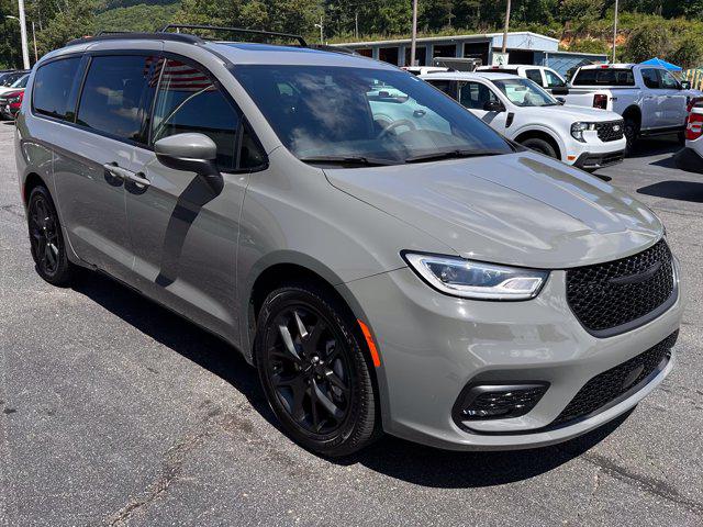 2023 Chrysler Pacifica Touring L AWD